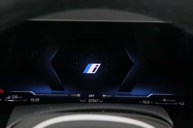 BMW X5 (2025) thumbnail 4