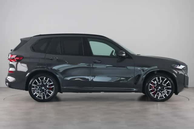 BMW X5 (2025) thumbnail 10