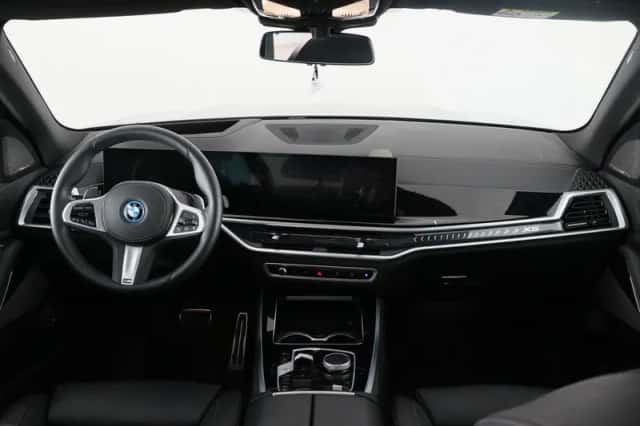 BMW X5 (2025) thumbnail 15