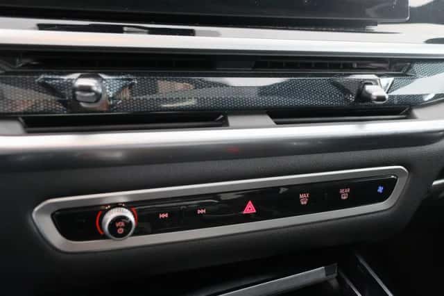 BMW X5 (2025) thumbnail 17