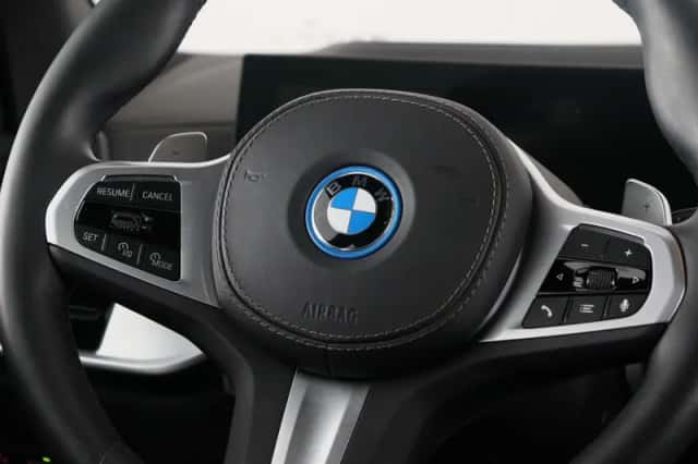 BMW X5 (2025) thumbnail 3