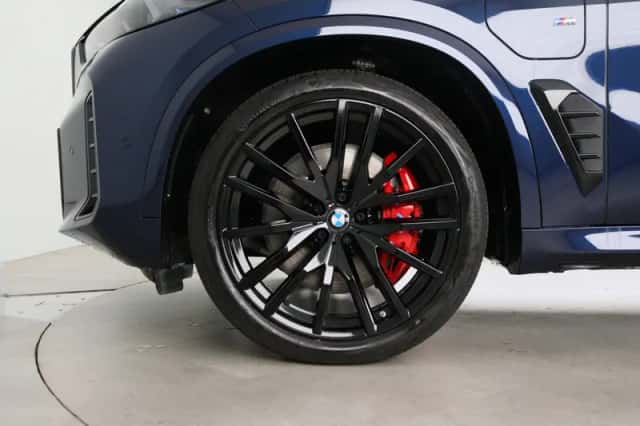 BMW X5 (2025) thumbnail 24