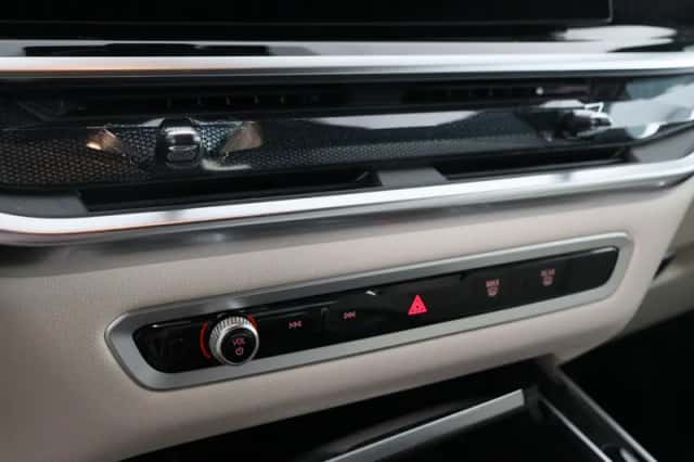 BMW X5 (2026) thumbnail 11