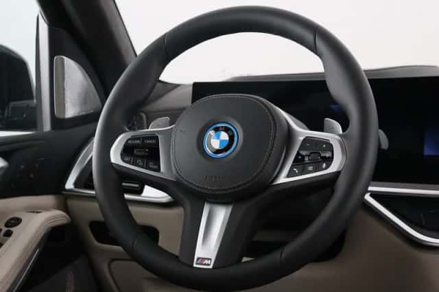BMW X5 (2026) thumbnail 26