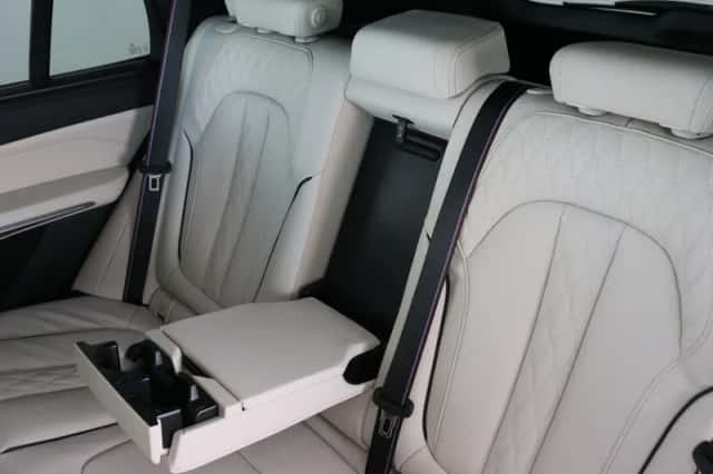 BMW X5 (2026) thumbnail 38