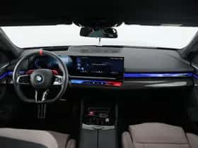 BMW M5 (2025) thumbnail 16