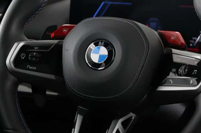 BMW M5 (2025) thumbnail 3