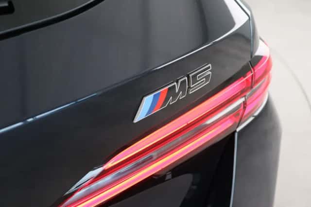 BMW M5 (2025) thumbnail 27
