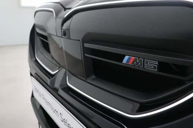 BMW M5 (2025) thumbnail 31