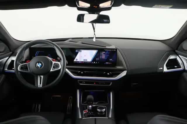 BMW XM (2025) thumbnail 15