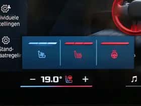 BMW XM (2025) thumbnail 18