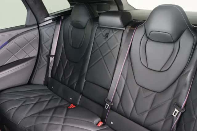 BMW XM (2025) thumbnail 21