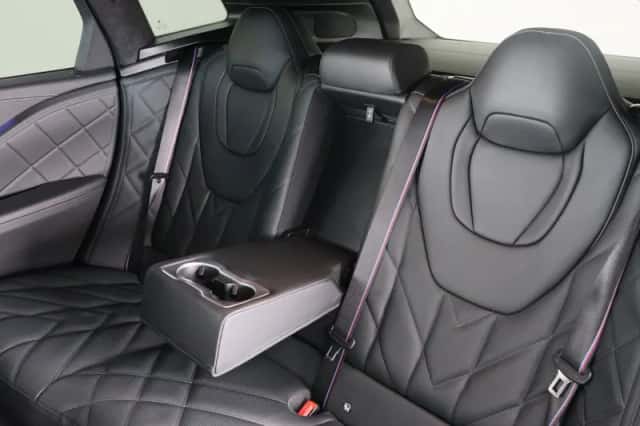 BMW XM (2025) thumbnail 22