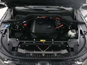 BMW XM (2025) thumbnail 5