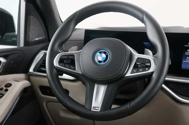 BMW X5 (2025) thumbnail 2
