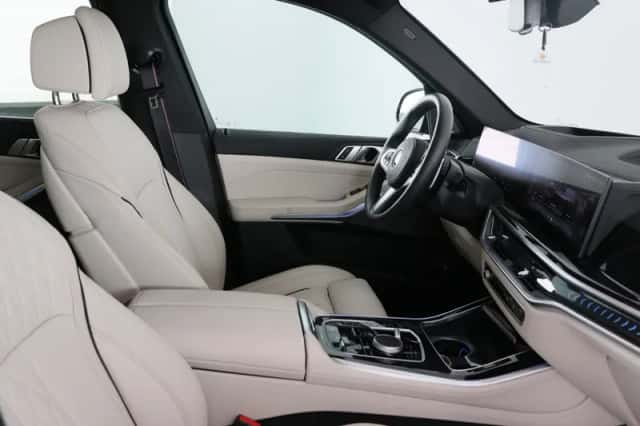 BMW X5 (2025) thumbnail 16
