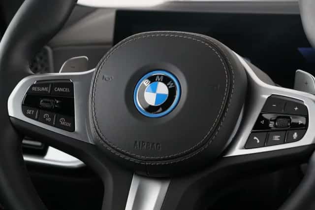BMW X5 (2025) thumbnail 3