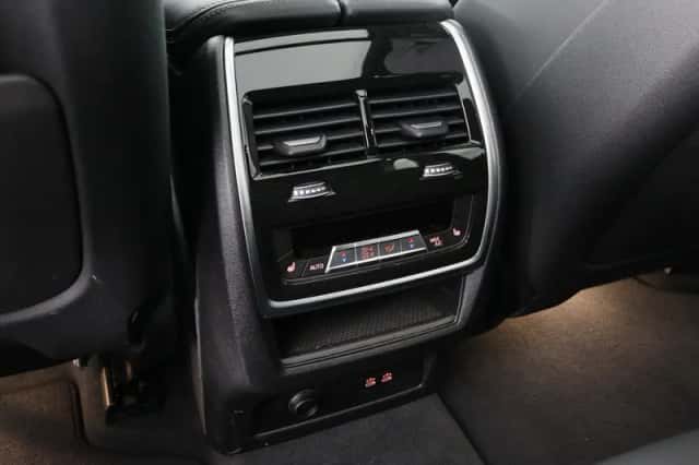BMW X5 (2025) thumbnail 37
