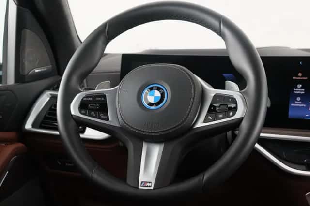 BMW X5 (2025) thumbnail 2