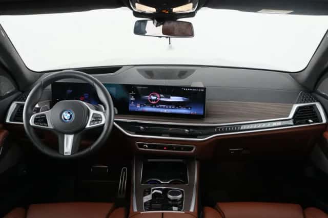 BMW X5 (2025) thumbnail 15