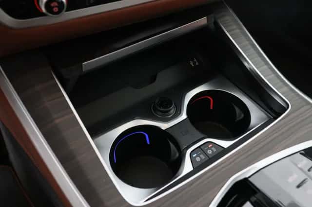 BMW X5 (2025) thumbnail 23