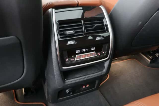 BMW X5 (2025) thumbnail 35