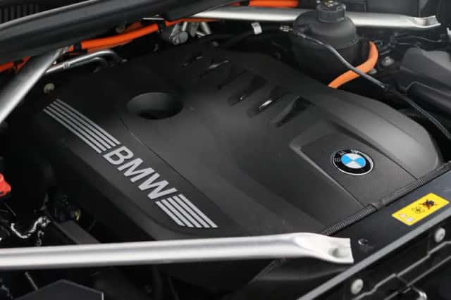 BMW X5 (2025) thumbnail 6