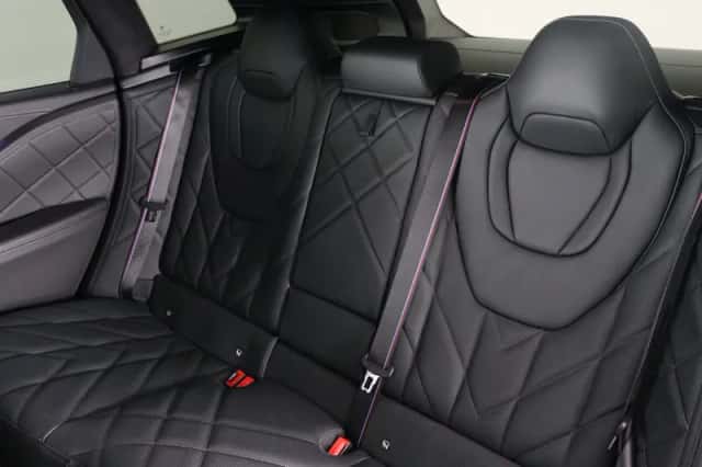 BMW XM (2025) thumbnail 21