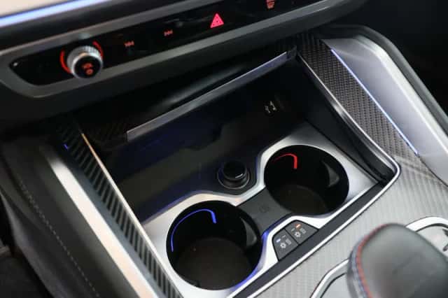 BMW XM (2025) thumbnail 24