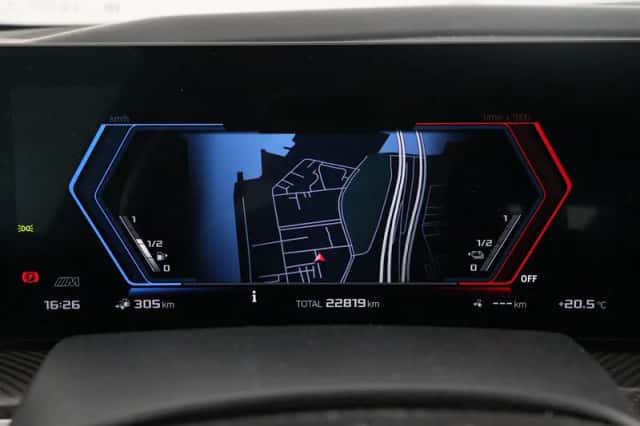 BMW XM (2025) thumbnail 4