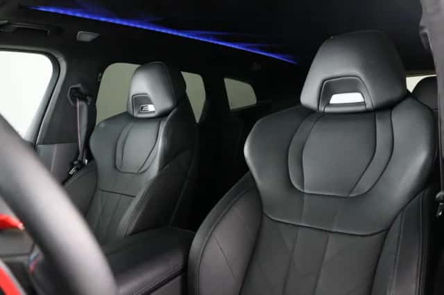 BMW XM (2025) thumbnail 7