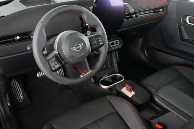 MINI Cooper (2026) thumbnail 9