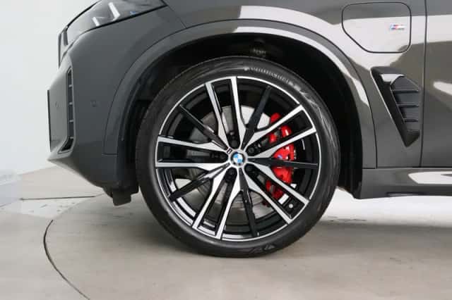 BMW X5 (2025) thumbnail 24