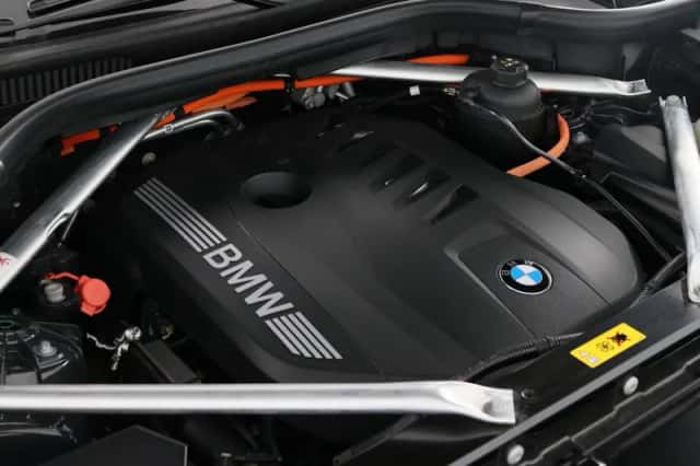 BMW X5 (2025) thumbnail 6
