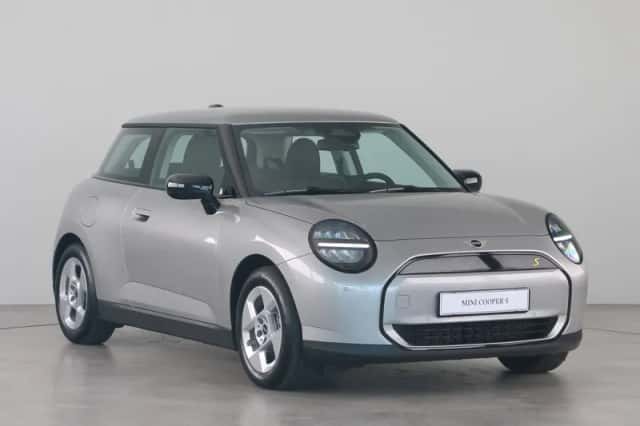 MINI Cooper (2026) thumbnail 3