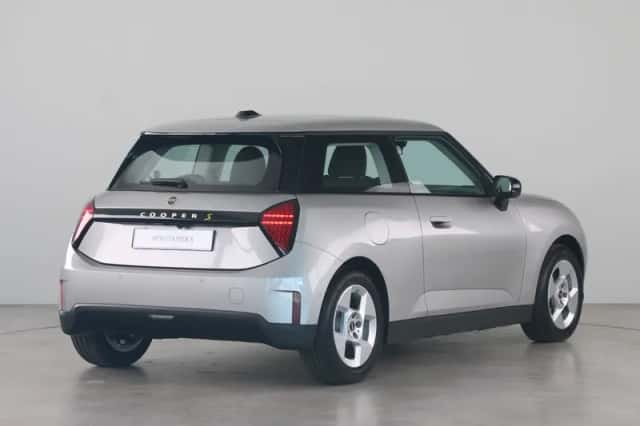 MINI Cooper (2026) thumbnail 5