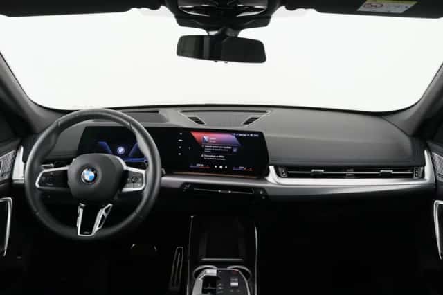 BMW X1 (2025) thumbnail 14