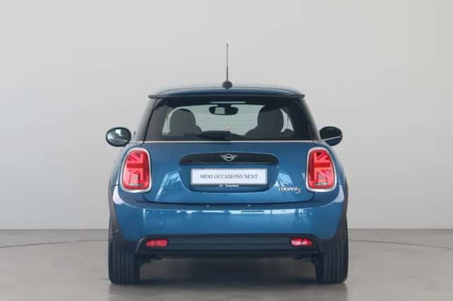 MINI Electric (2024) thumbnail 11