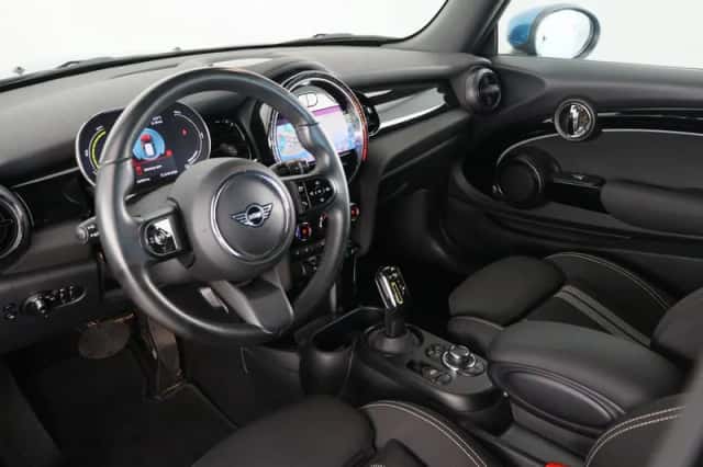 MINI Electric (2024) thumbnail 14