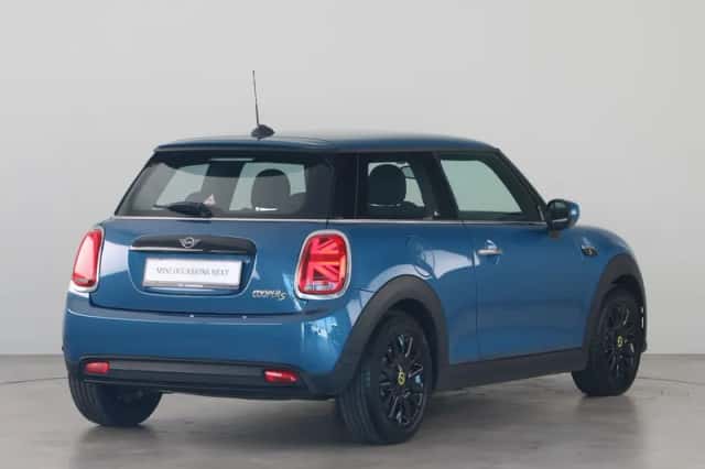 MINI Electric (2024) thumbnail 10
