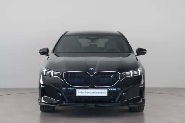 BMW i5 (2025) thumbnail 5