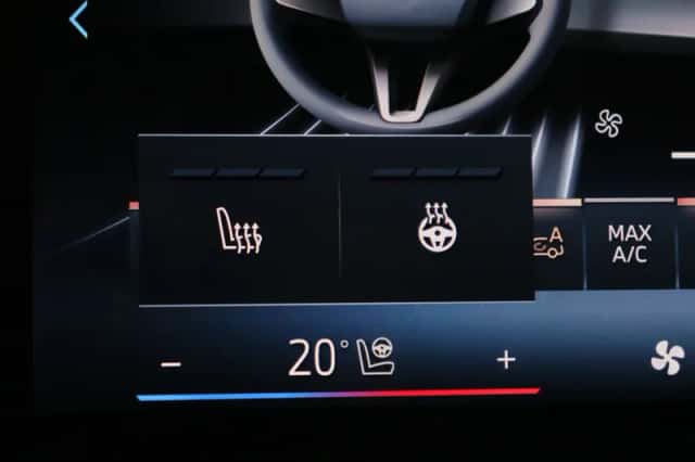 BMW X1 (2025) thumbnail 16