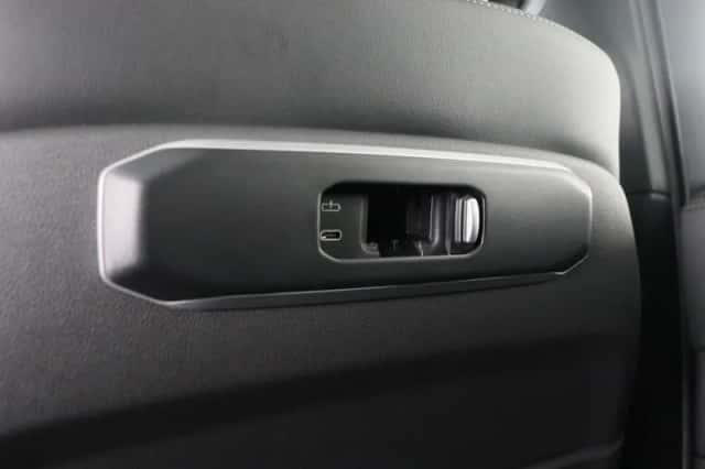 BMW X5 (2025) thumbnail 35