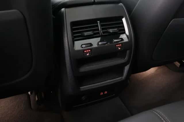 BMW X5 (2025) thumbnail 36