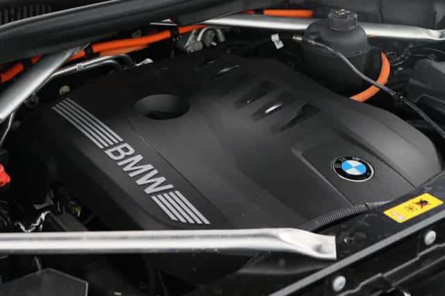 BMW X5 (2025) thumbnail 6