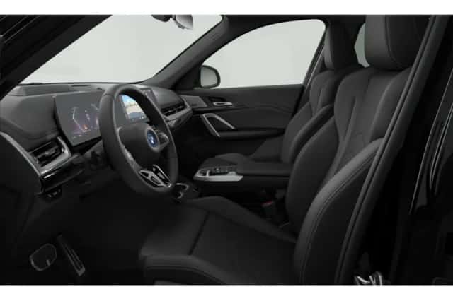 BMW iX1 (2026) thumbnail 3