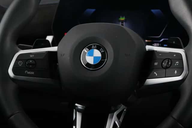 BMW X1 (2025) thumbnail 3