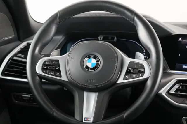 BMW X5 (2021) thumbnail 2