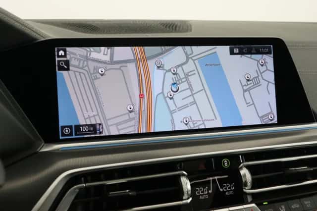 BMW X5 (2021) thumbnail 25