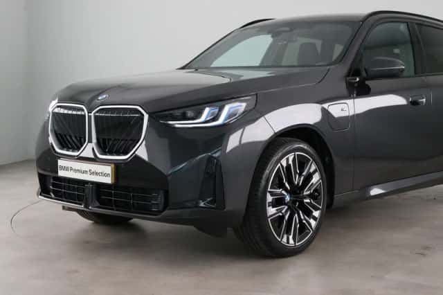BMW X3 (2025) thumbnail 24